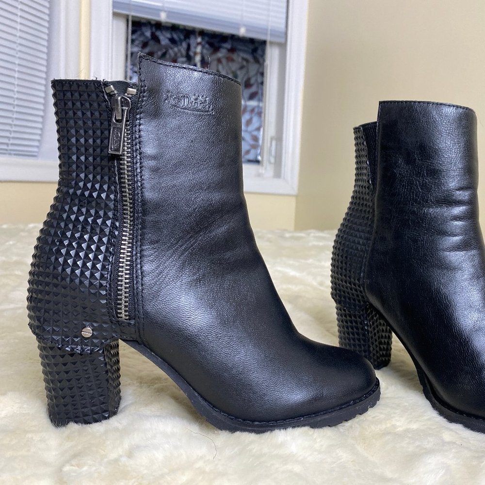 Black Von Dutch Fiona leather spike